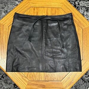 *HUGO BUSCATI* Vintage Classic Black Leather Mini Skirt Size 10